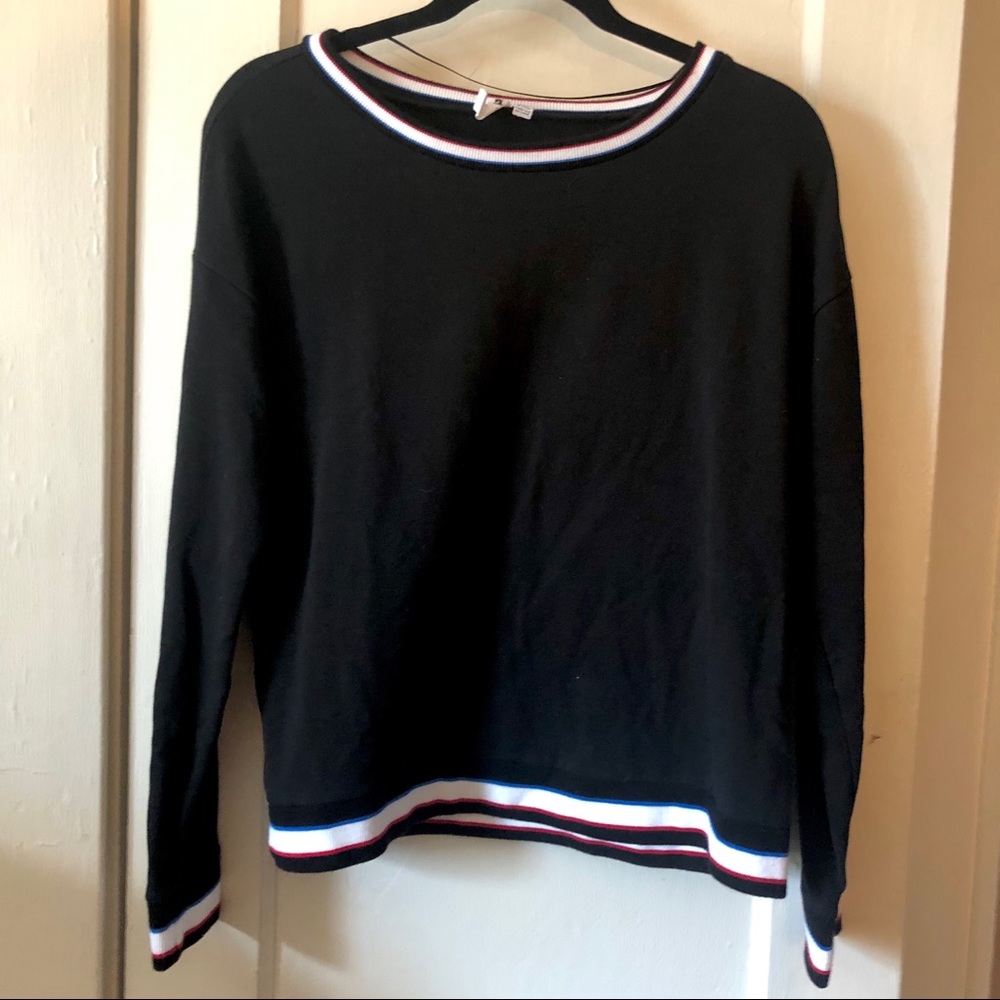 CABLE & GAUGE | Black Long Sleeve Sweatshirt